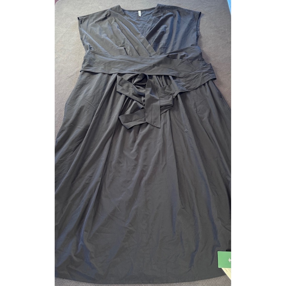 NWT Halara Breezeful Black V-Neck Back Tie Quick Dry Midi Dress with Pockets 1X